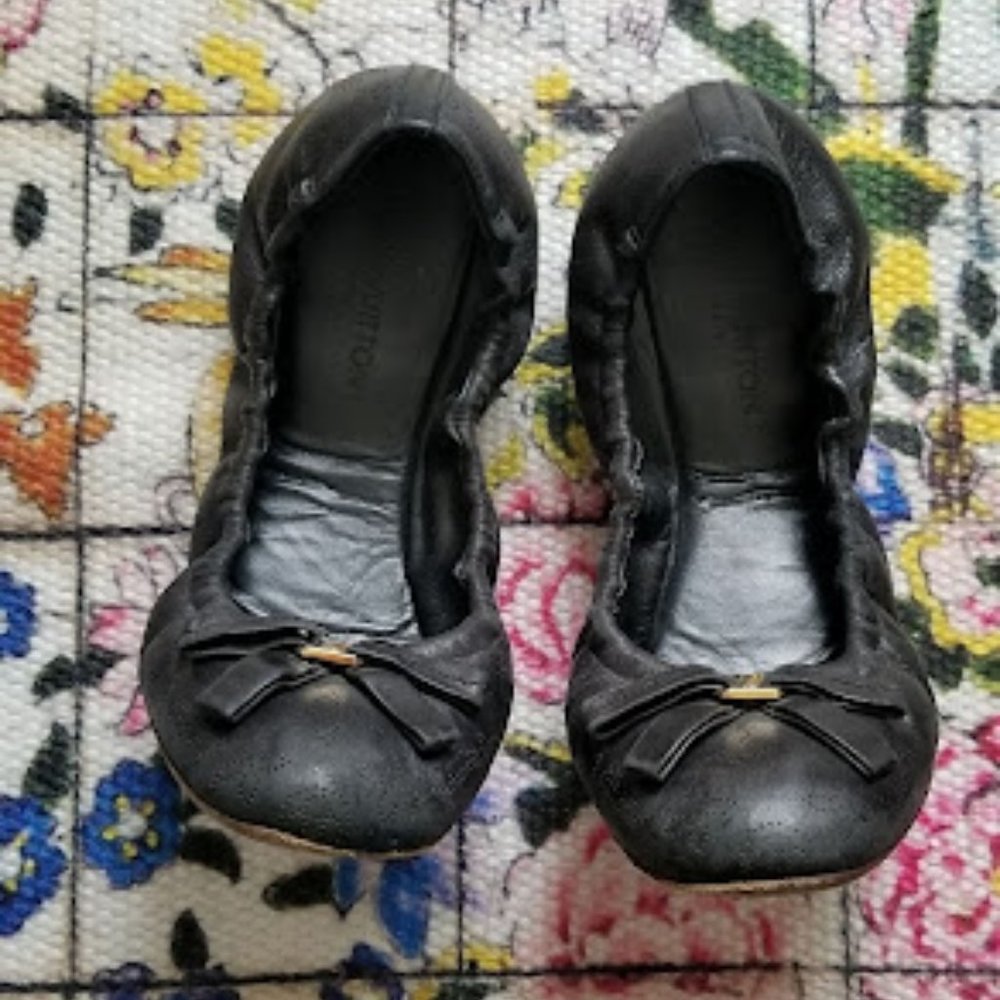 Authentic Louis Vuitton Leather Elastic Back Black Elba Flats EU 37